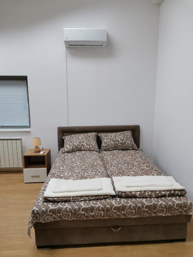 Apartmani Jasa Jagodina Buitenkant foto